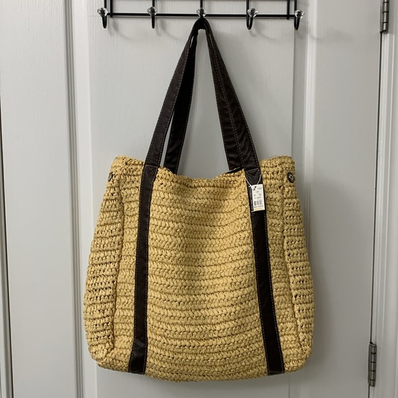 2-in-1 New York & Company Straw Convertable Bag - Picture 15 of 17